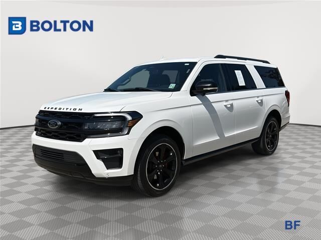 2022 Ford Expedition MAX Limited — photo 1 of 13