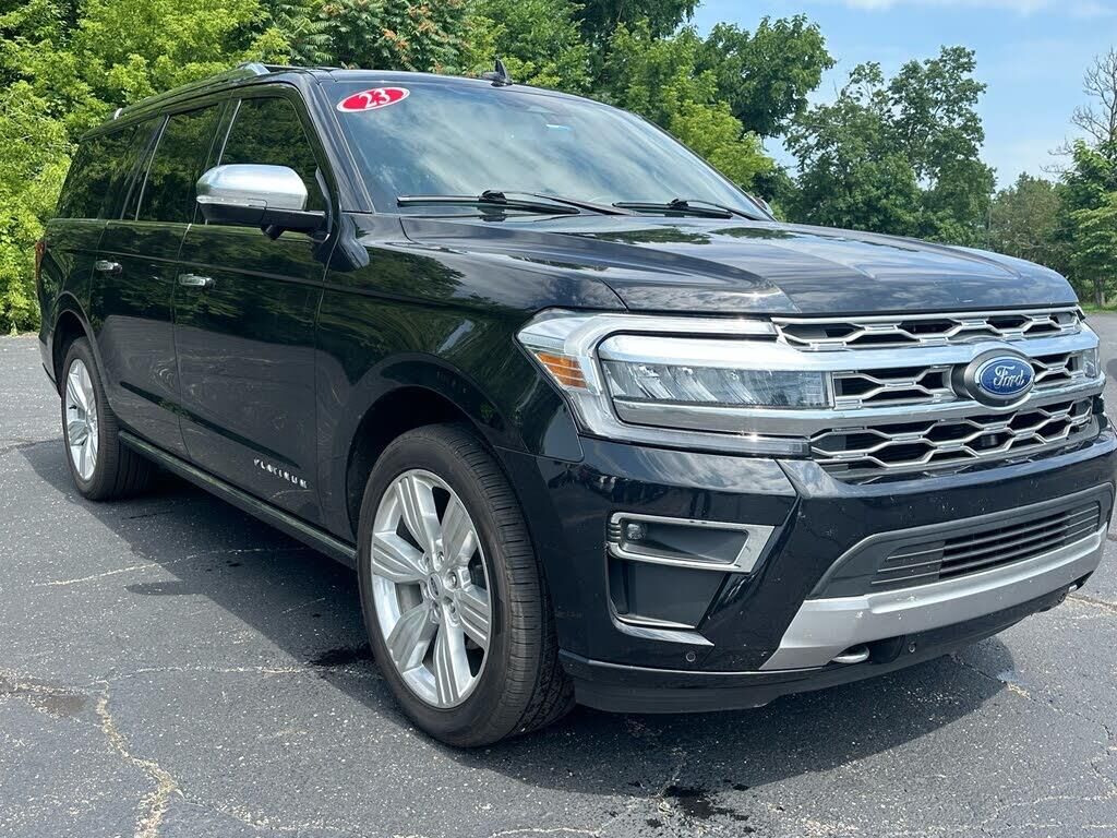 2023 Ford Expedition MAX Platinum — photo 1 of 2