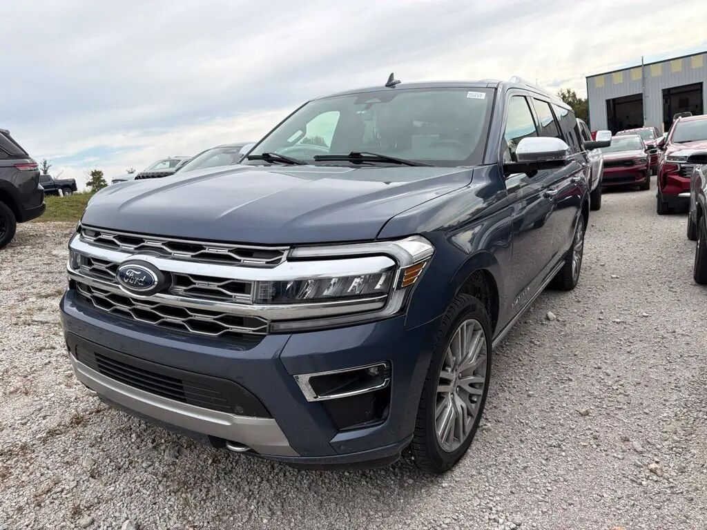 2023 Ford Expedition MAX Platinum — photo 1 of 13
