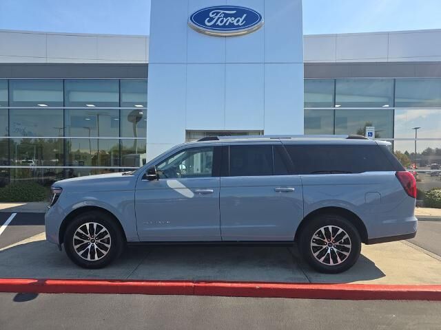 2025 Ford Expedition MAX Platinum — photo 1 of 13