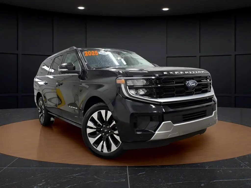 2025 Ford Expedition MAX Platinum — photo 1 of 14