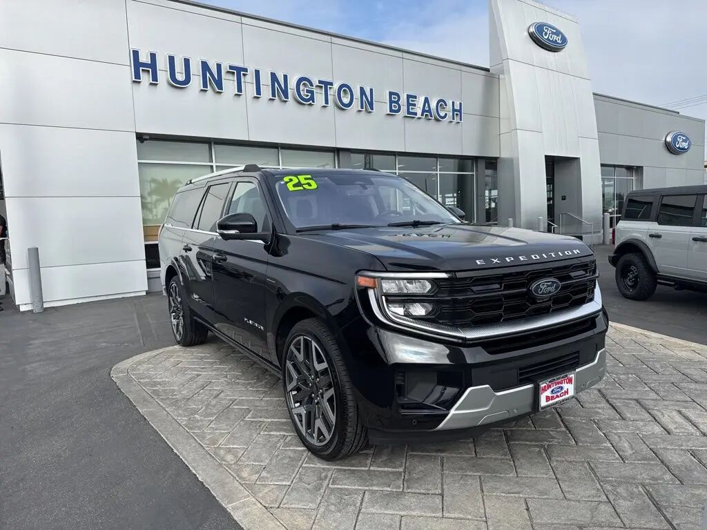 2025 Ford Expedition MAX Platinum — photo 1 of 26