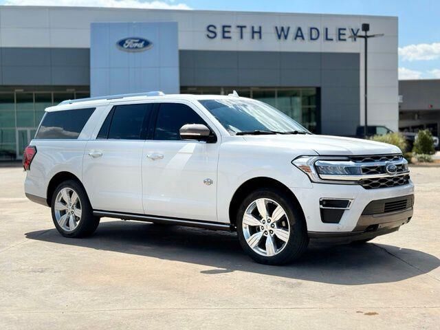 2022 Ford Expedition MAX King Ranch — photo 1 of 11