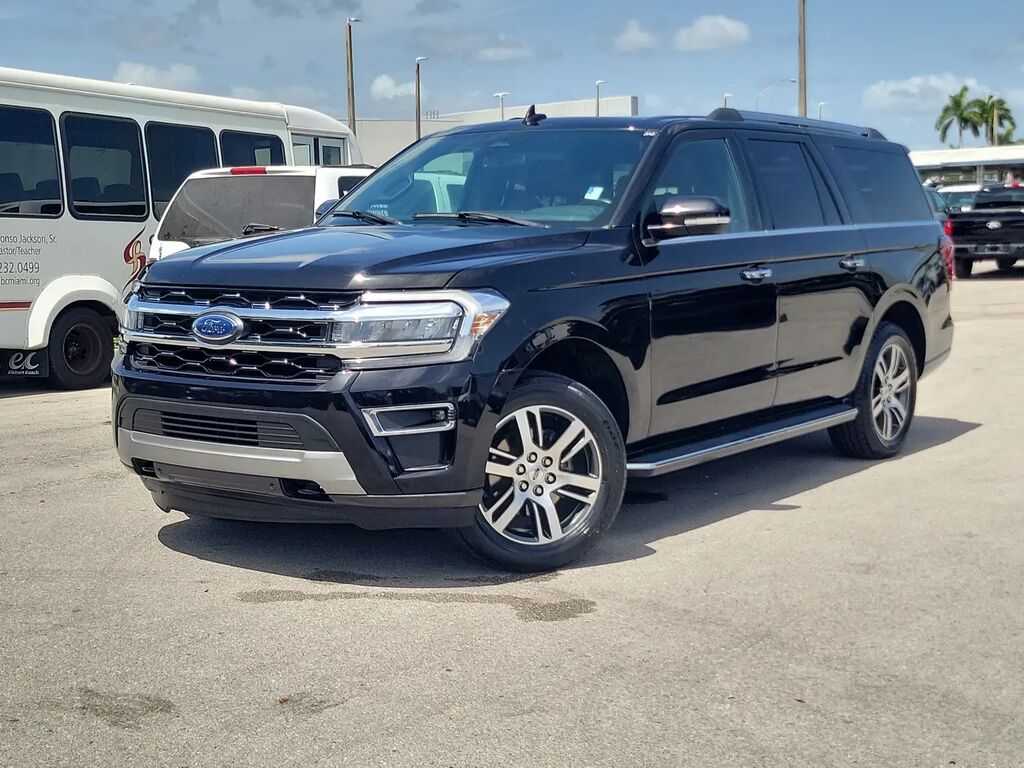 2023 Ford Expedition MAX Limited — photo 1 of 13