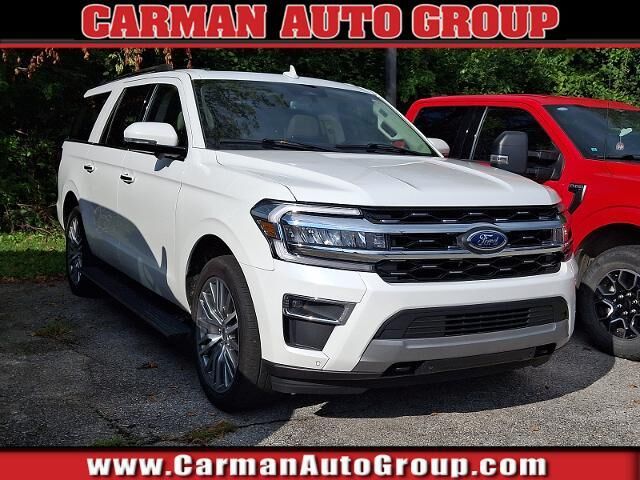 2023 Ford Expedition MAX Limited — photo 1 of 4