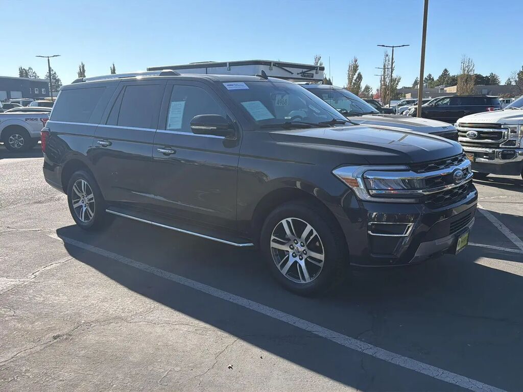 2023 Ford Expedition MAX Limited — photo 1 of 3