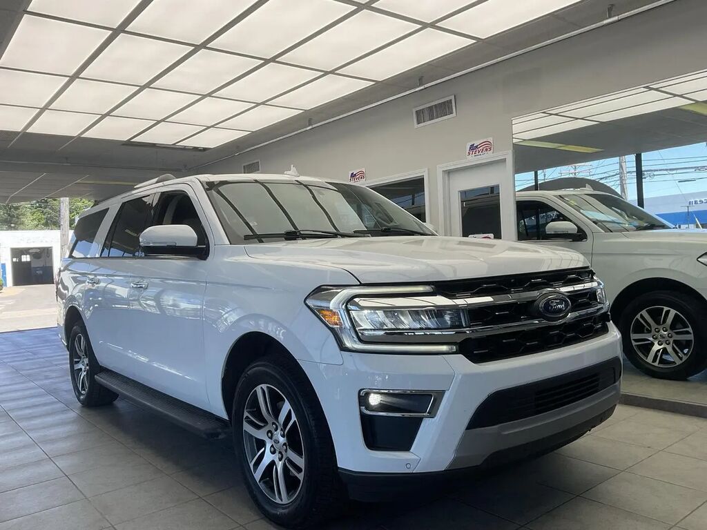 2024 Ford Expedition MAX Limited — photo 1 of 13
