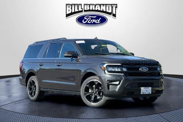 2023 Ford Expedition MAX Limited — photo 1 of 4