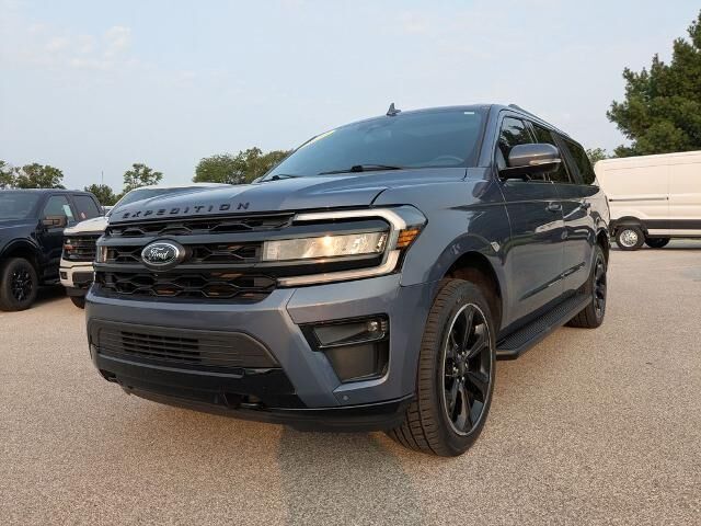2023 Ford Expedition MAX Limited — photo 1 of 26