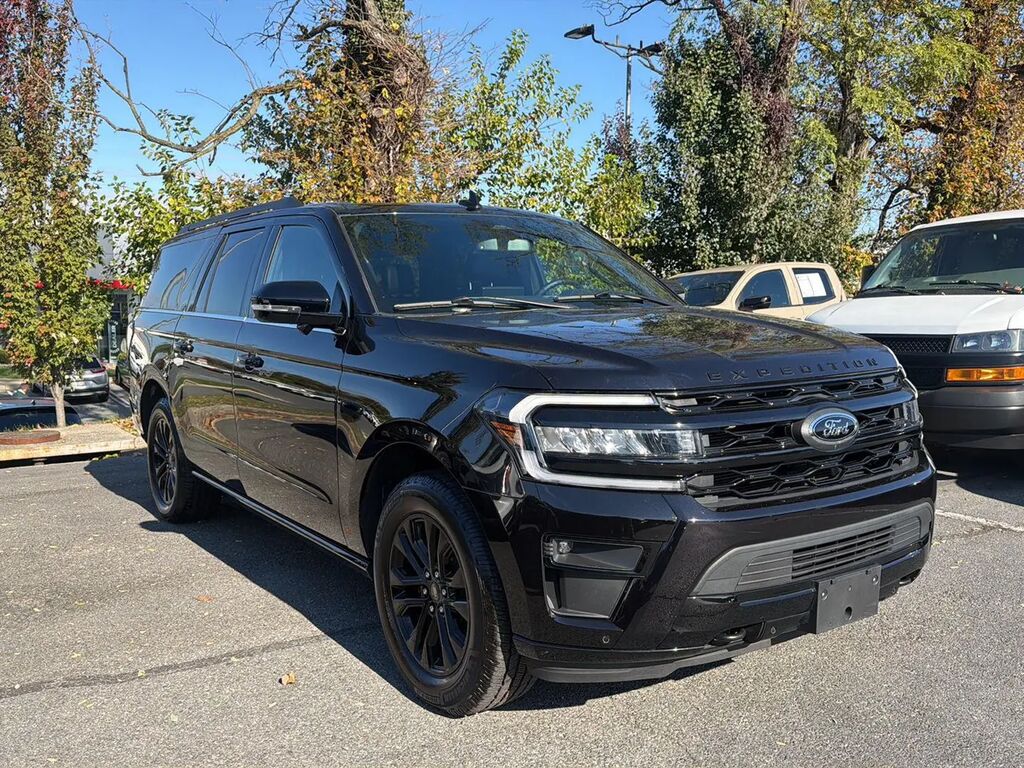 2024 Ford Expedition MAX Limited — photo 1 of 13