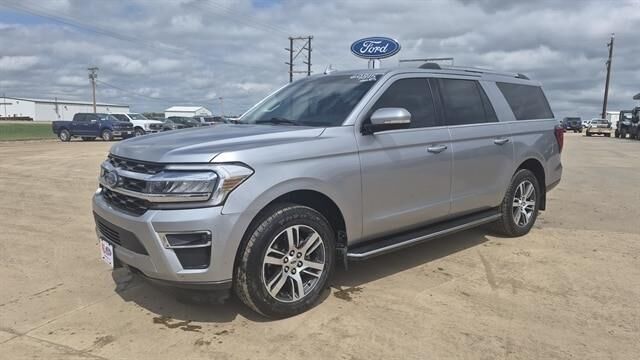 2022 Ford Expedition MAX Limited — photo 1 of 12