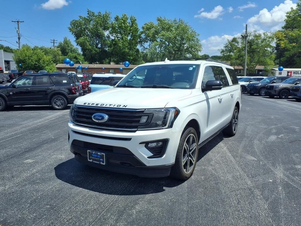 2020 Ford Expedition MAX Limited — photo 1 of 3