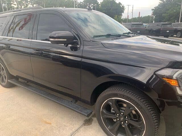 2022 Ford Expedition MAX Limited — photo 1 of 1