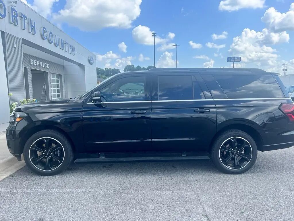 2022 Ford Expedition MAX Limited — photo 1 of 65