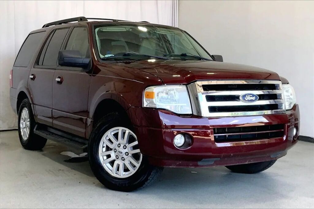 2011 Ford Expedition XLT — photo 1 of 19