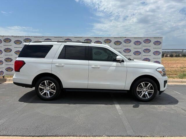 2024 Ford Expedition XLT — photo 1 of 39