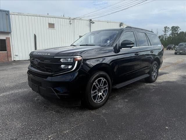 2025 Ford Expedition Active — photo 1 of 13