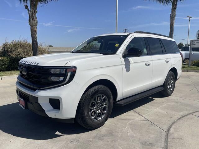 2025 Ford Expedition Active — photo 1 of 26
