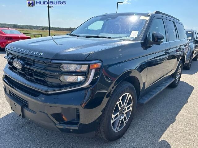 2025 Ford Expedition Active — photo 1 of 12