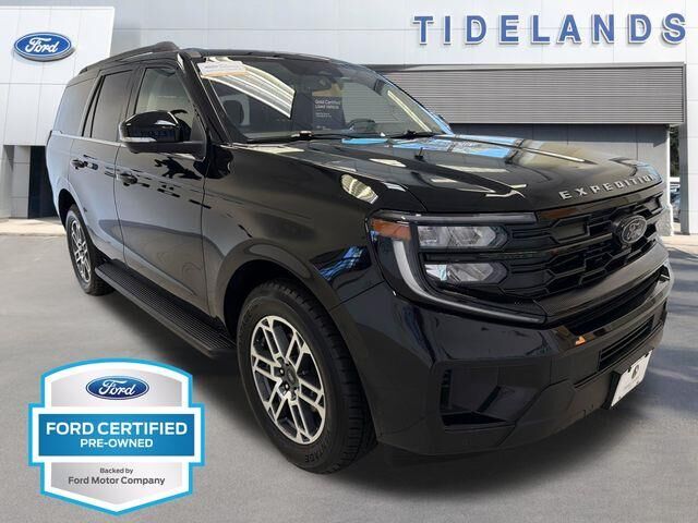 2025 Ford Expedition Active — photo 1 of 26