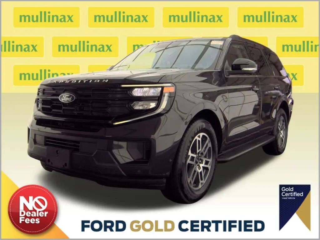 2025 Ford Expedition Active — photo 1 of 9