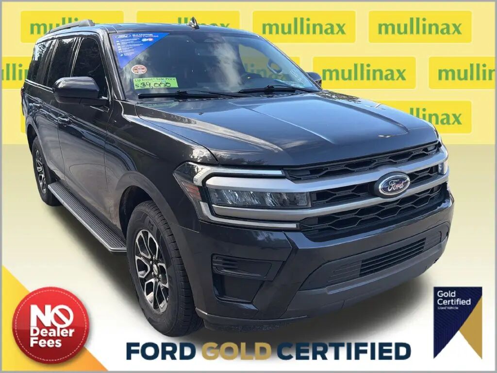2023 Ford Expedition XLT — photo 1 of 13