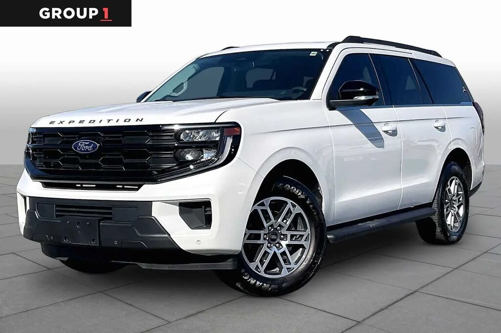 2026 Ford Expedition Active — photo 1 of 5