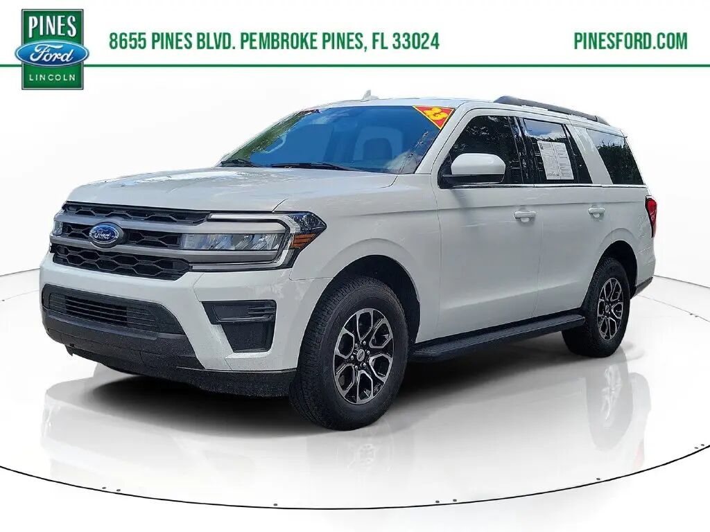 2023 Ford Expedition XLT — photo 1 of 13