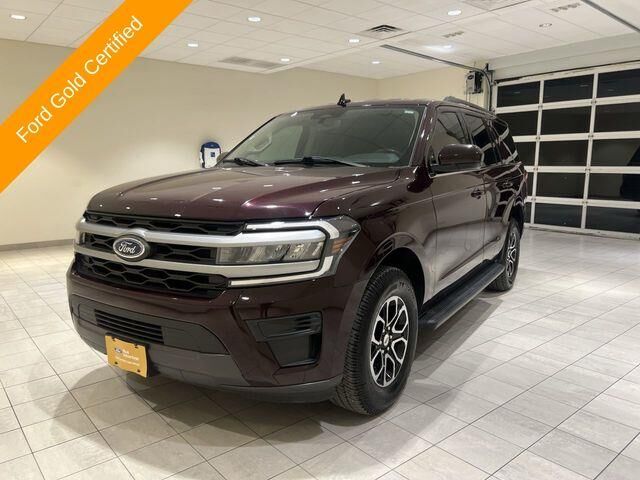 2023 Ford Expedition XLT — photo 1 of 26