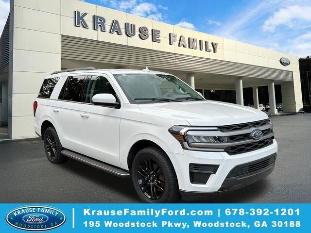 2023 Ford Expedition XLT — photo 1 of 40