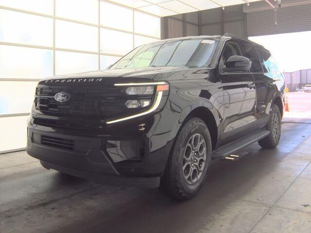 2025 Ford Expedition Active — photo 1 of 52
