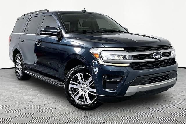 2023 Ford Expedition XLT — photo 1 of 26