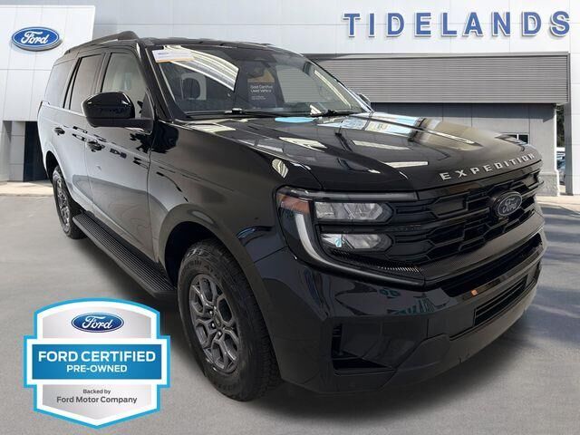 2025 Ford Expedition Active — photo 1 of 26