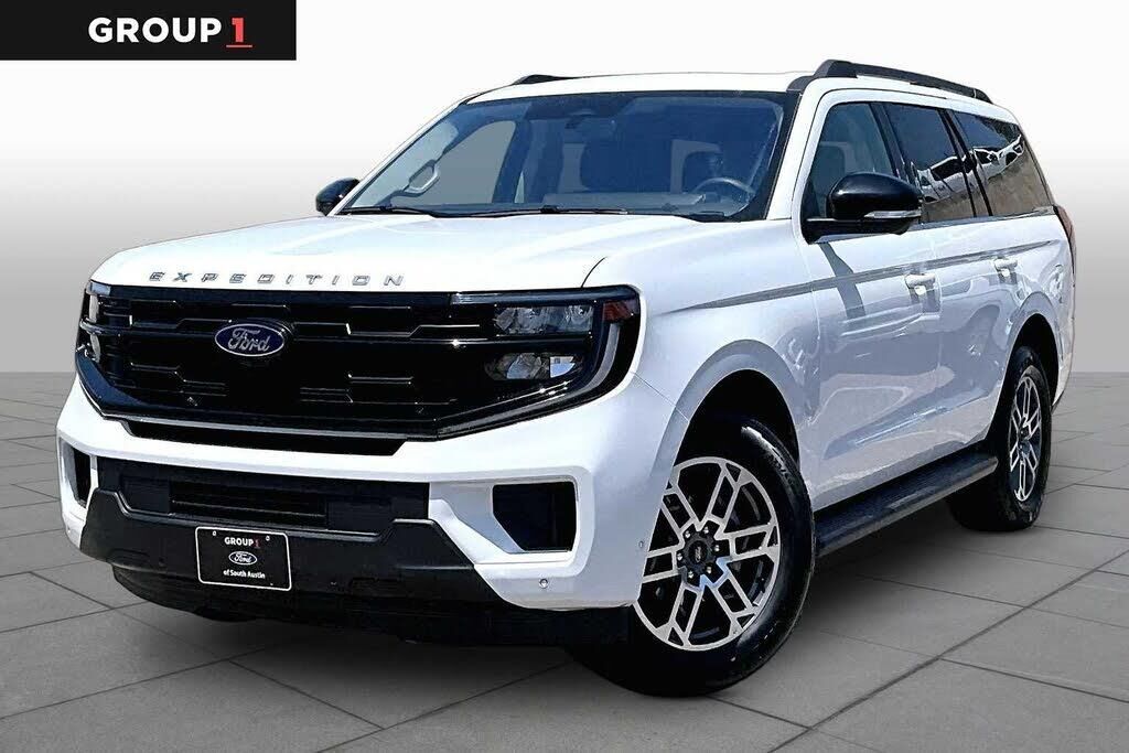 2025 Ford Expedition Active — photo 1 of 2