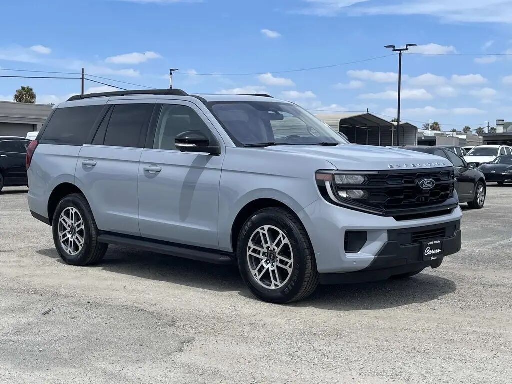 2025 Ford Expedition Active — photo 1 of 17