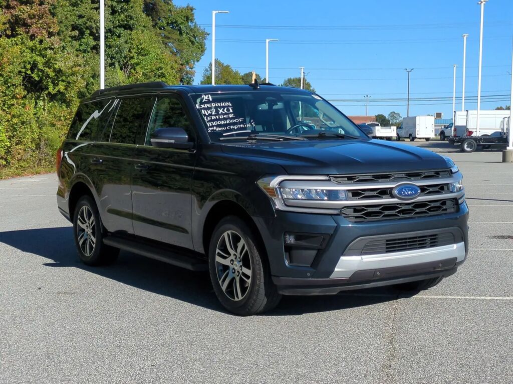 2024 Ford Expedition XLT — photo 1 of 13