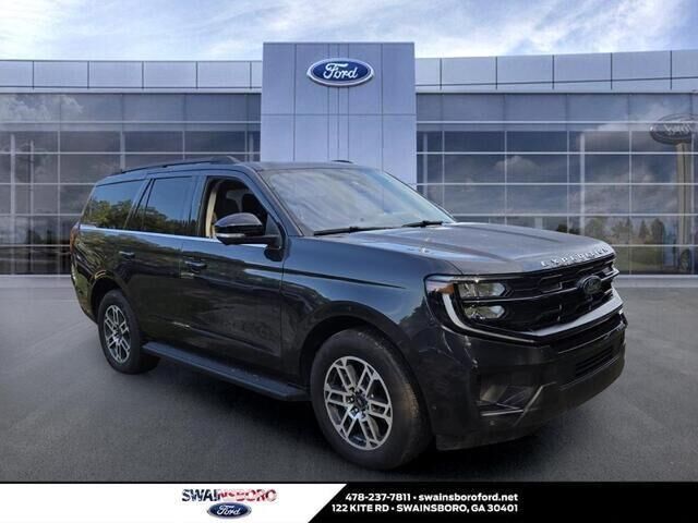 2025 Ford Expedition Active — photo 1 of 26