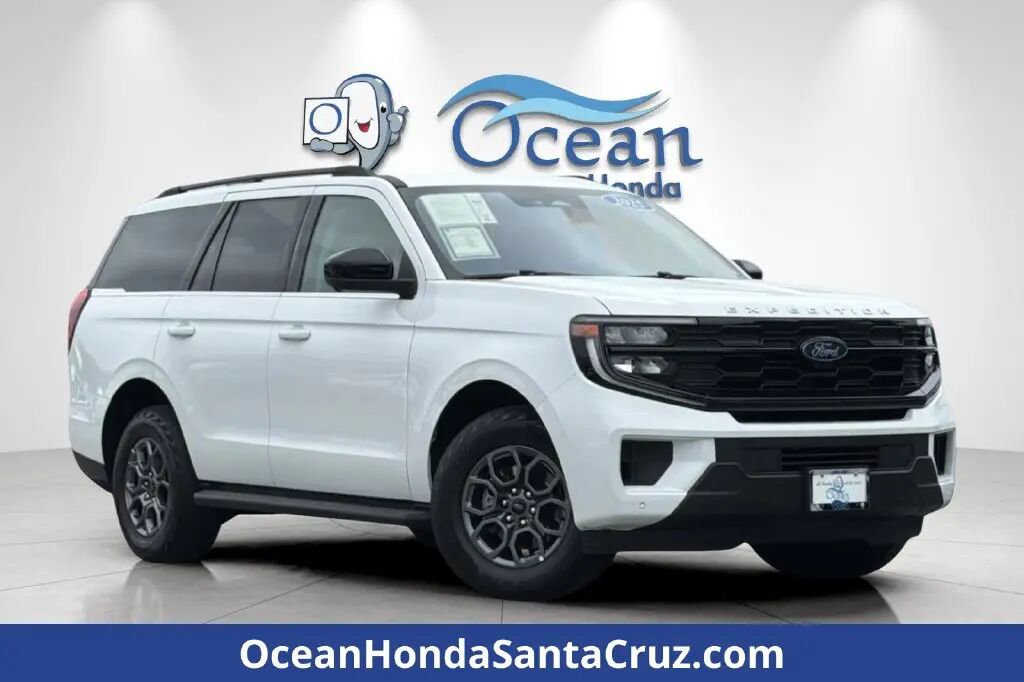 2025 Ford Expedition Active — photo 1 of 13