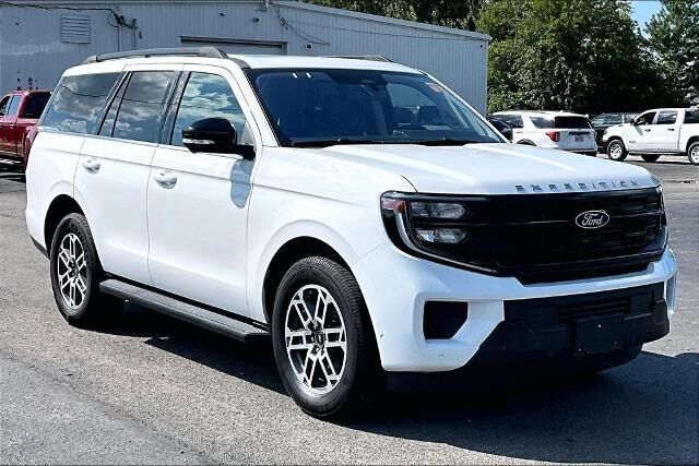2025 Ford Expedition Active — photo 1 of 26