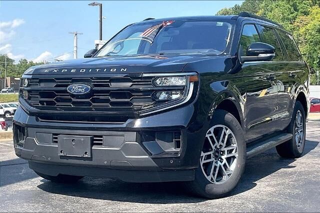 2025 Ford Expedition Active — photo 1 of 26
