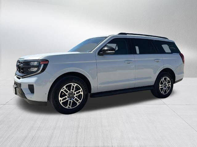 2025 Ford Expedition Active — photo 1 of 13