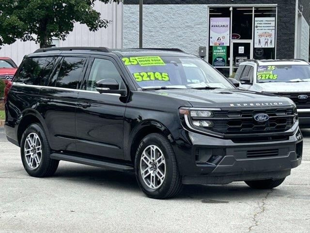 2025 Ford Expedition Active — photo 1 of 26