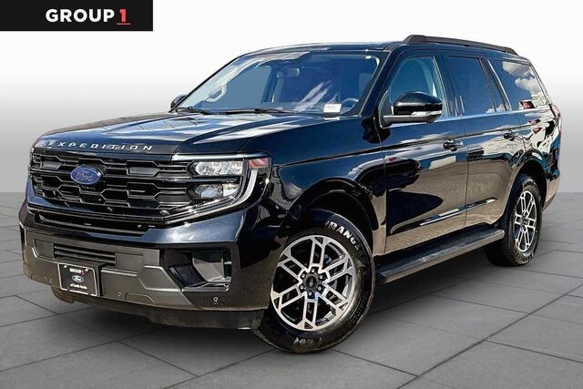 2025 Ford Expedition Active