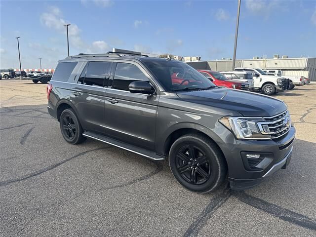 2020 Ford Expedition XLT — photo 1 of 13