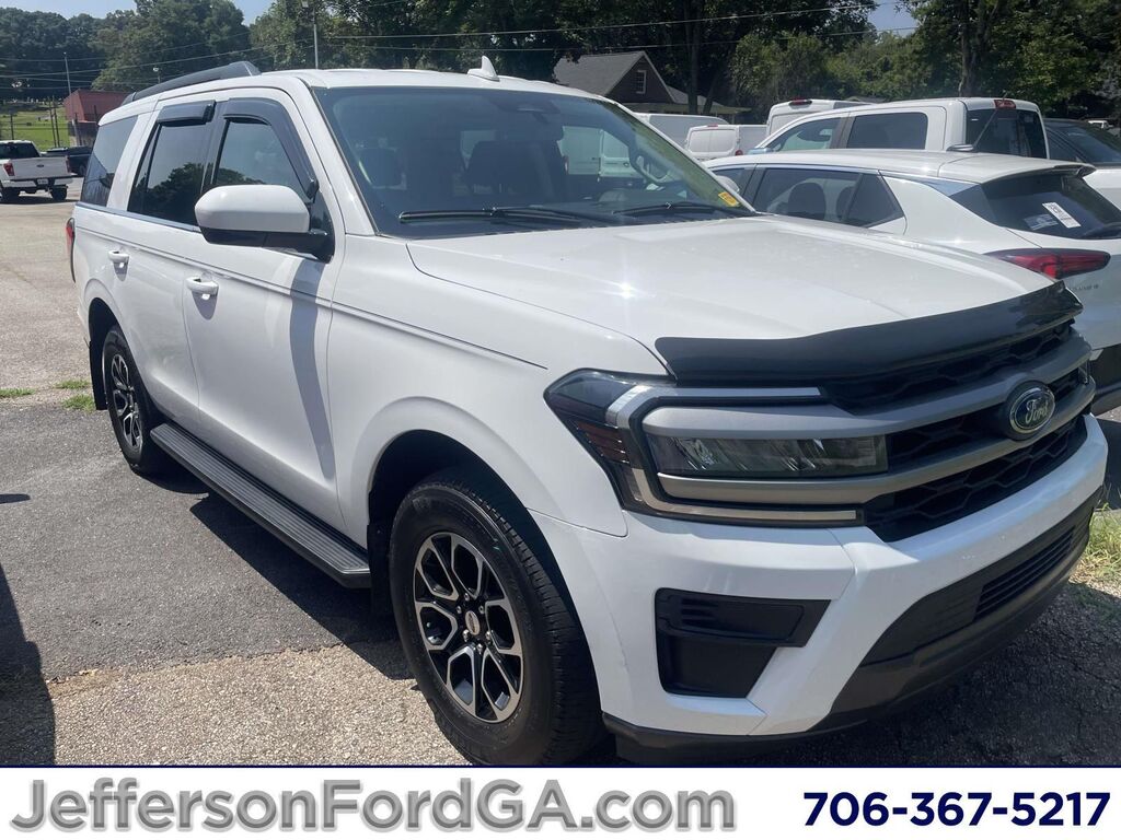 2022 Ford Expedition XLT — photo 1 of 3