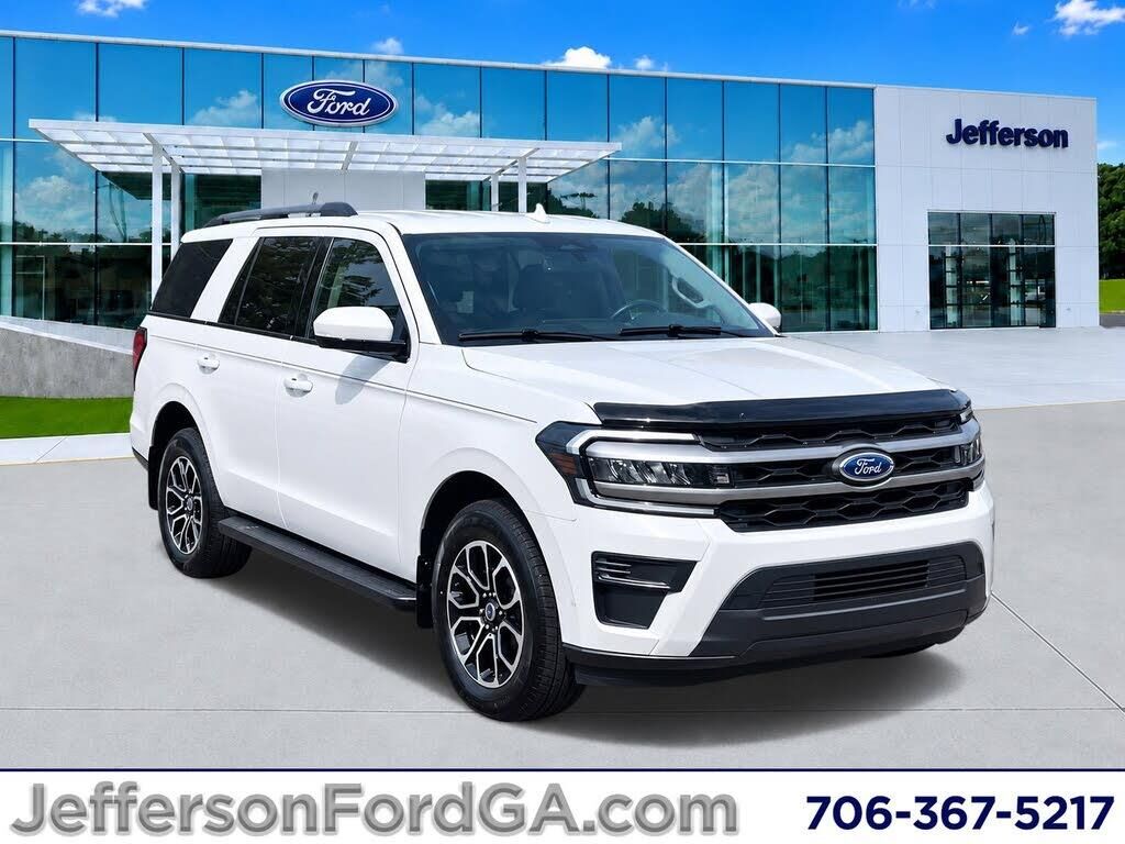 2022 Ford Expedition XLT — photo 1 of 1