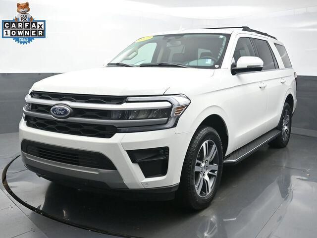 2022 Ford Expedition XLT — photo 1 of 13