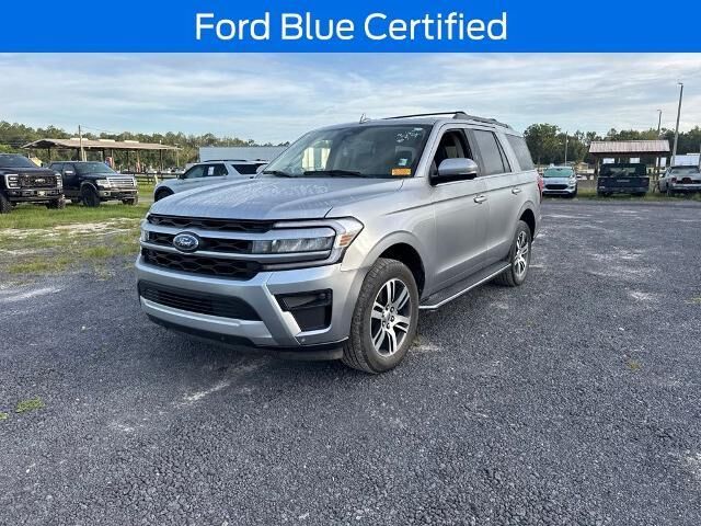 2022 Ford Expedition XLT — photo 1 of 40