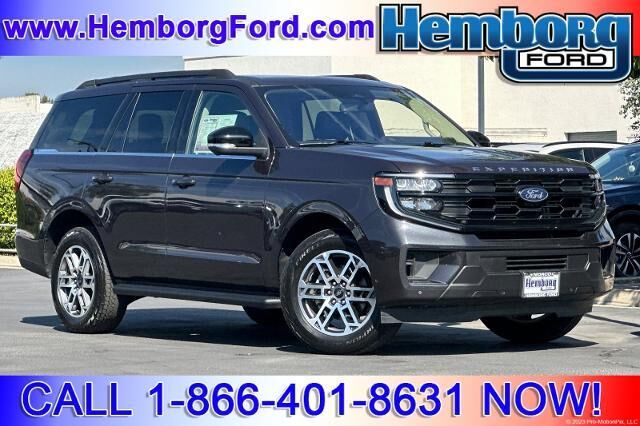 2025 Ford Expedition Active — photo 1 of 13