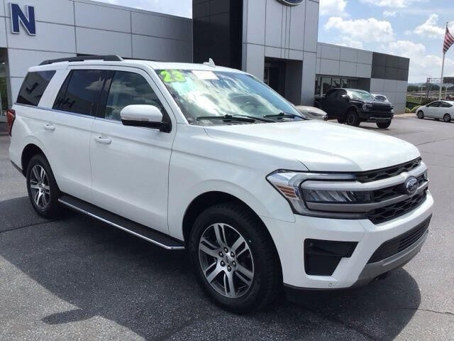 2023 Ford Expedition XLT — photo 1 of 26